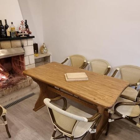מליני Villa Narona מראה חיצוני תמונה